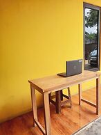 OYO 93021 Kost Dison