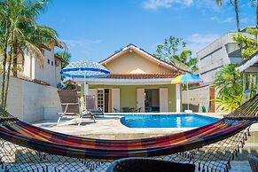 Linda casa no condomínio Morada da Praia