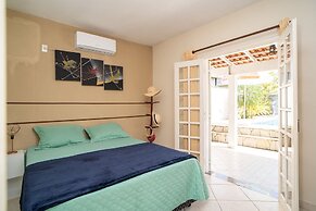 Linda casa no condomínio Morada da Praia