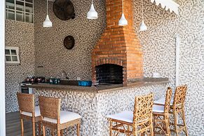 Linda casa no condomínio Morada da Praia