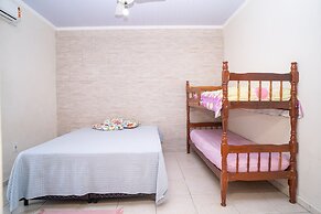 Linda casa no condomínio Morada da Praia