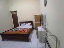 OYO 93048 Hotel Puri Mandiri