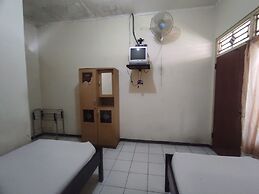 OYO 93048 Hotel Puri Mandiri