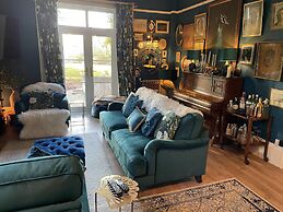 Luxury Georgian Villa 8 Bedrooms Dog Friendly