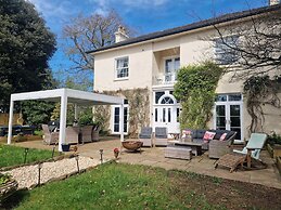 Luxury Georgian Villa 8 Bedrooms Dog Friendly