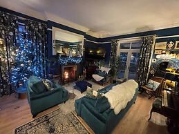 Luxury Georgian Villa 8 Bedrooms Dog Friendly