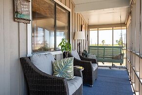 Sunset Serenity 3 Bedroom Home by RedAwning