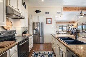 Sunset Serenity 3 Bedroom Home by RedAwning