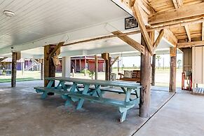 Sunset Serenity 3 Bedroom Home by RedAwning