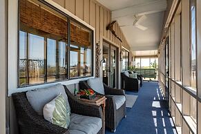 Sunset Serenity 3 Bedroom Home by RedAwning