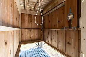 Sunset Serenity 3 Bedroom Home by RedAwning