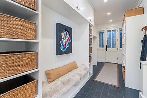 425 Depot Ave 5 Bedroom Home by RedAwning