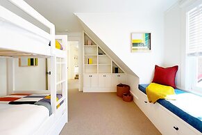 425 Depot Ave 5 Bedroom Home by RedAwning