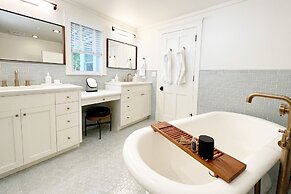 425 Depot Ave 5 Bedroom Home by RedAwning