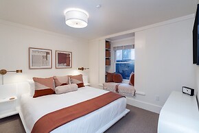 425 Depot Ave 5 Bedroom Home by RedAwning