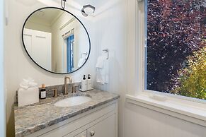 425 Depot Ave 5 Bedroom Home by RedAwning