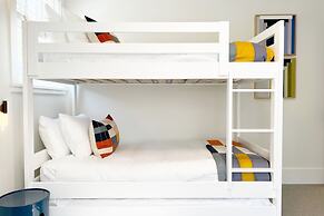 425 Depot Ave 5 Bedroom Home by RedAwning