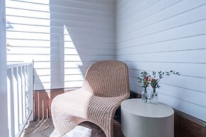 425 Depot Ave 5 Bedroom Home by RedAwning