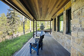 Overlook House 4 Bedroom Home by RedAwning