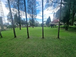 OYO 93062 Sibayak Multinational Rest House