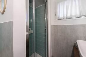 Madame Betta by Mmega