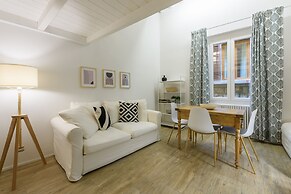 Madame Betta by Mmega