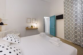 Madame Betta by Mmega