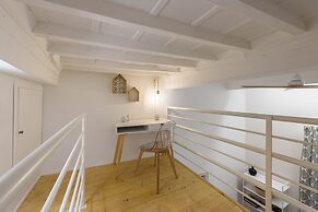 Madame Betta by Mmega