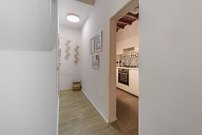 Madame Betta by Mmega