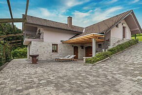 Vineyard Cottage Radovlja With Sauna