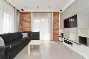 Nowa Papiernia Apartments by Renters