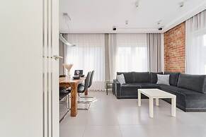 Nowa Papiernia Apartments by Renters