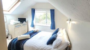 Birchcroft Hideaway