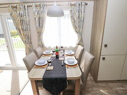 116 Woodpecker Lodge