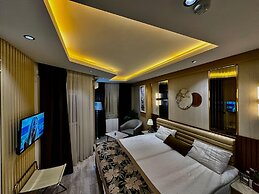 Paradise Suit Otel