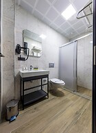 Lenora Airport Hotel