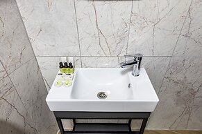 Lenora Airport Hotel