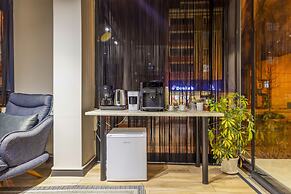 Lenora Airport Hotel