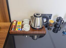 Lenora Airport Hotel