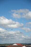 Lenora Airport Hotel