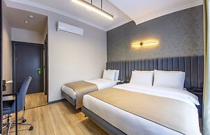 Lenora Airport Hotel