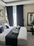 D Twins Airport Hotel