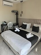 D Twins Airport Hotel