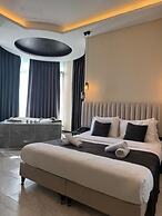 D Twins Airport Hotel