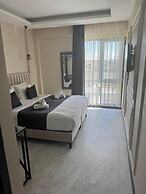 D Twins Airport Hotel