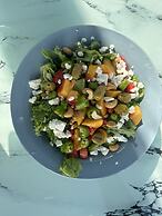 D Twins Airport Hotel