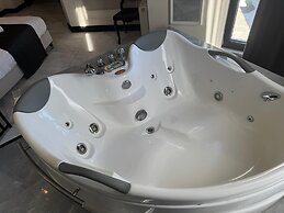 D Twins Airport Hotel