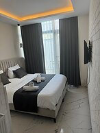 D Twins Airport Hotel