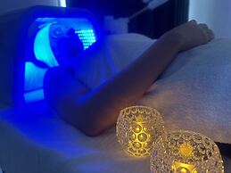 D Twins Airport Hotel