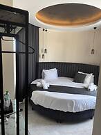 D Twins Airport Hotel